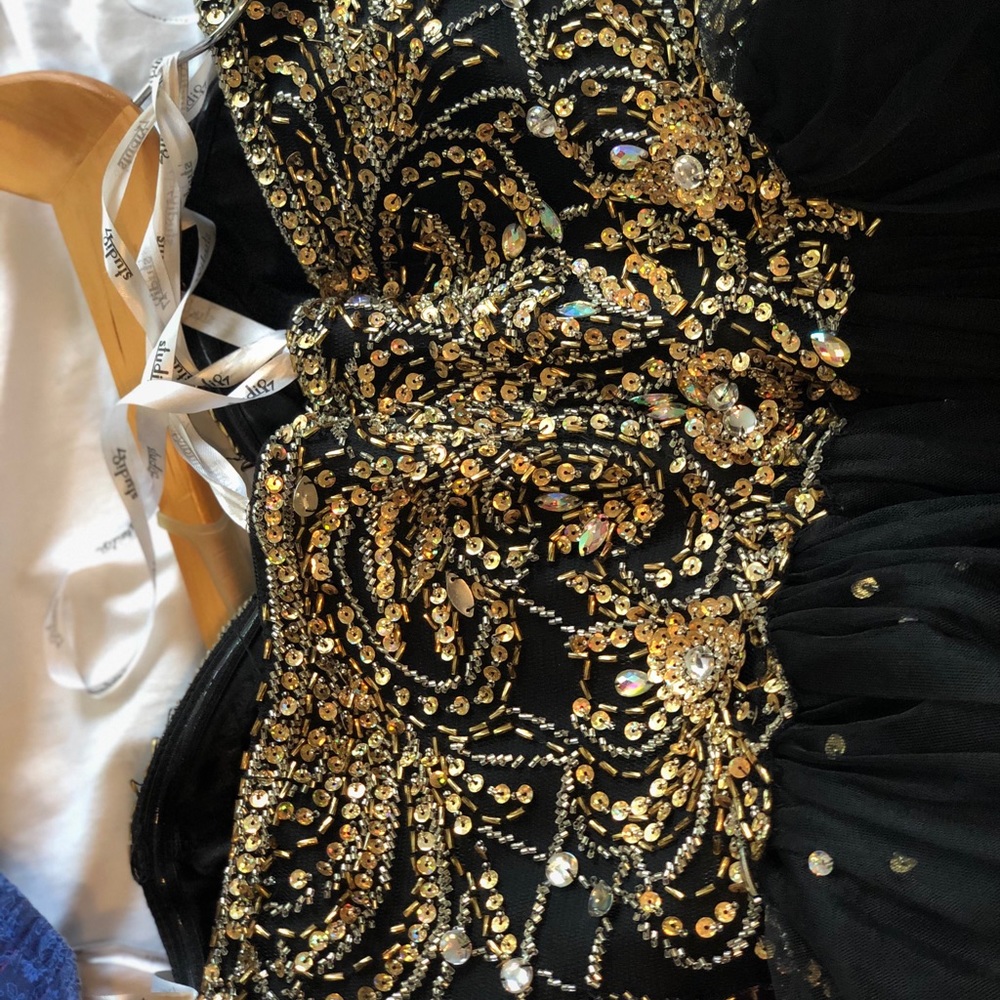 Prom dress - Picture 7 of 7